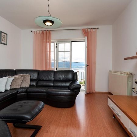 Apartman Maris Vrbnik Luaran gambar