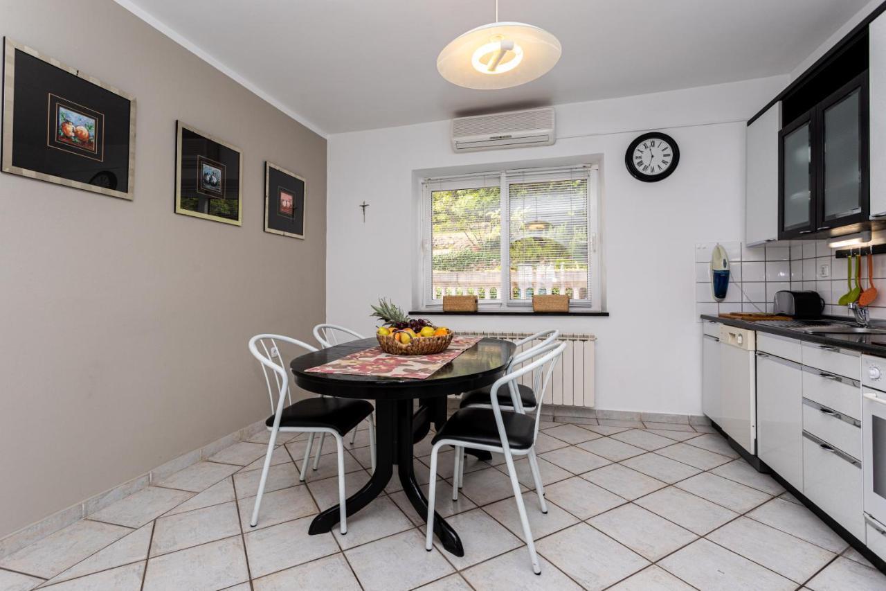 Apartman Maris Vrbnik Luaran gambar